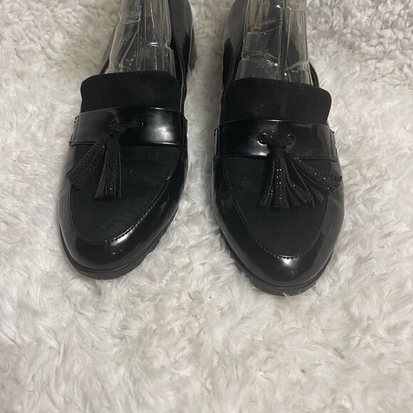 Kenneth Cole Reaction synthetic patent & suede loafers tassel accent SZ9.5 - Picture 2 of 11